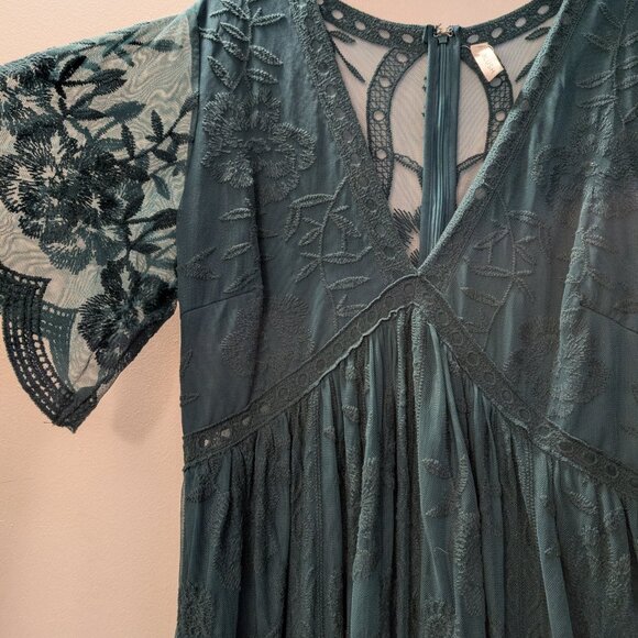 Green Pinkblush Lace Mesh Overlay Maxi Dress - Picture 4 of 8